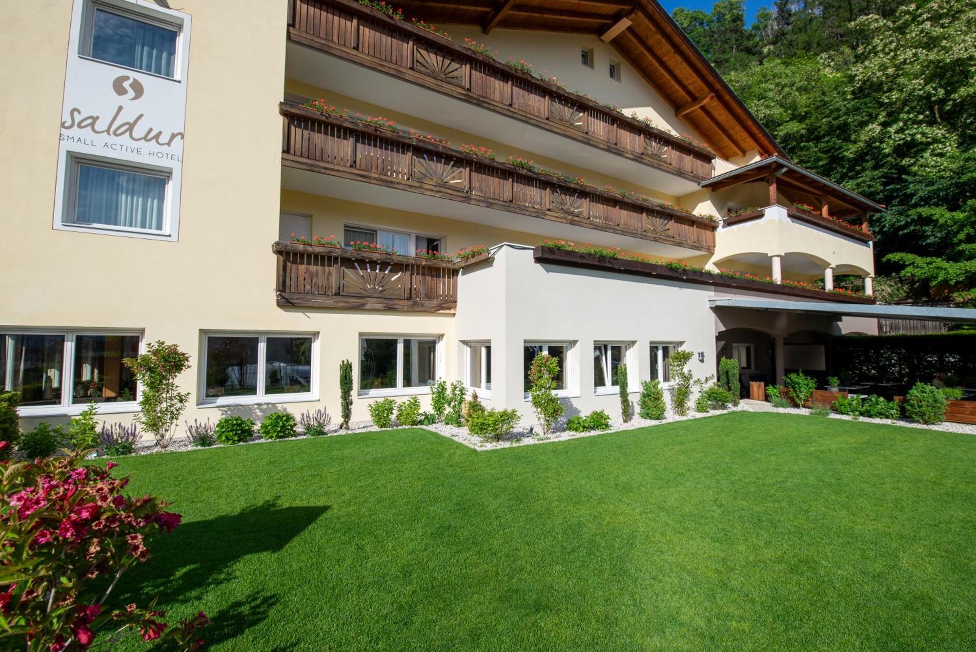 Saldur Small Active Hotel Sluderno Bagian luar foto