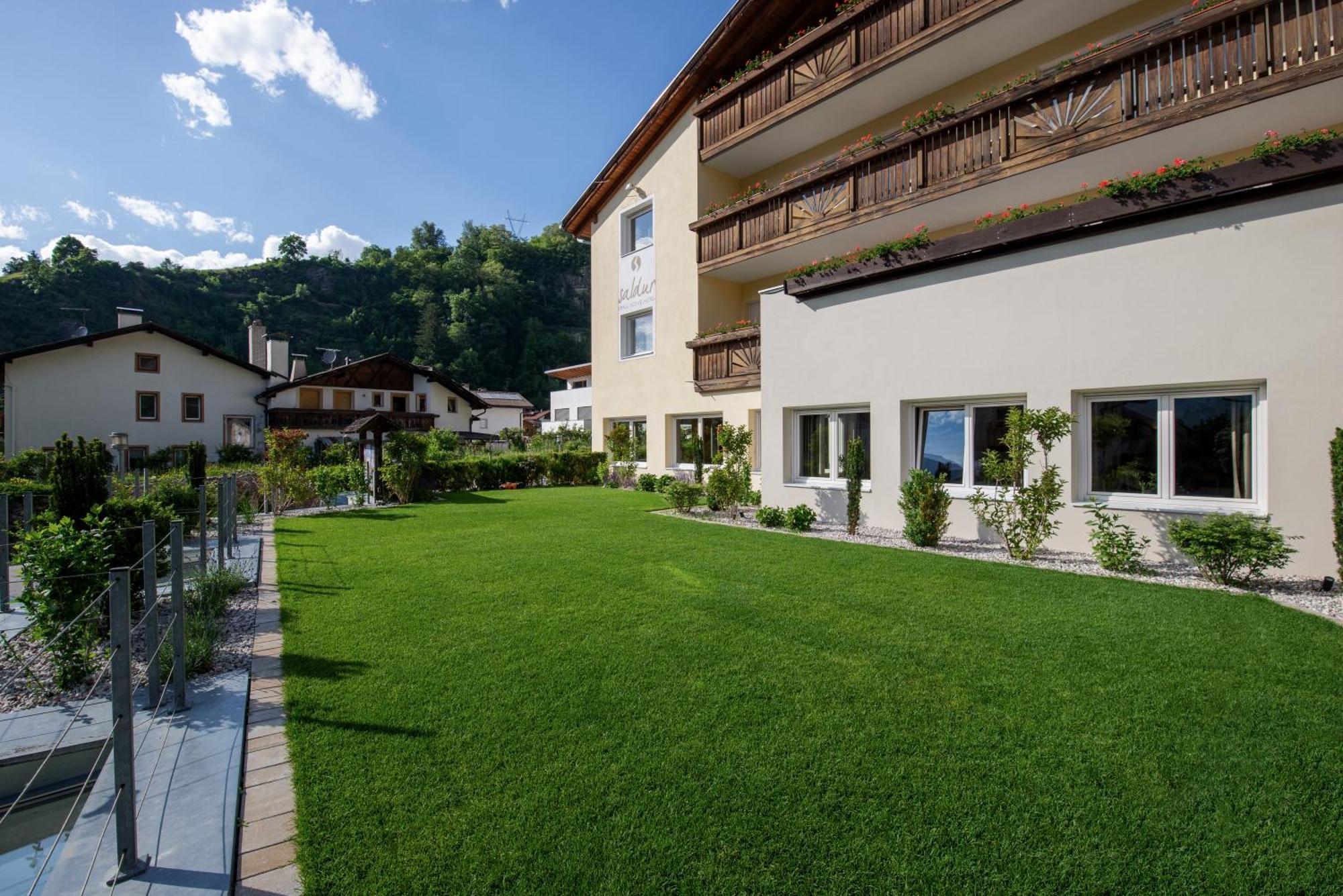 Saldur Small Active Hotel Sluderno Bagian luar foto