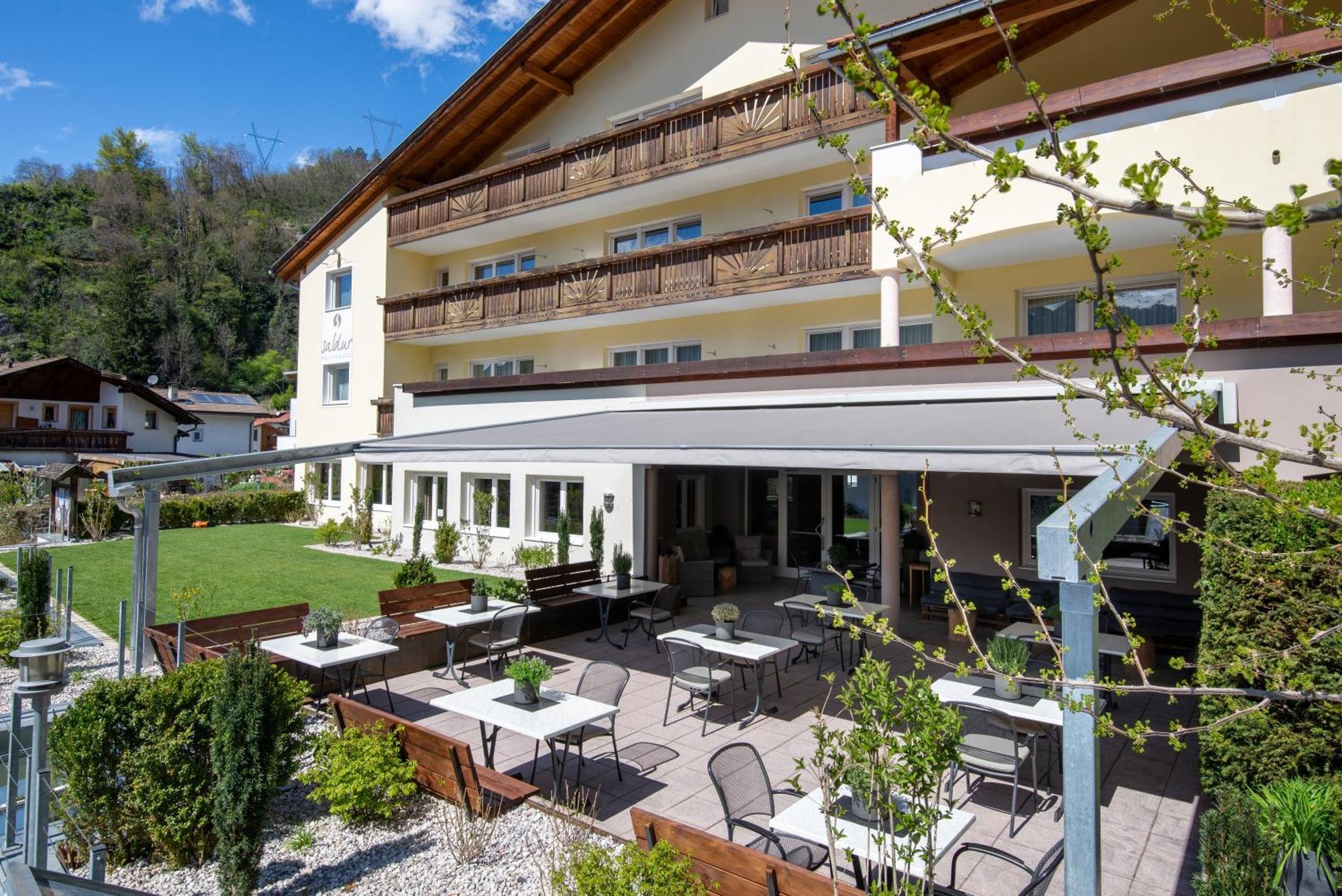 Saldur Small Active Hotel Sluderno Bagian luar foto