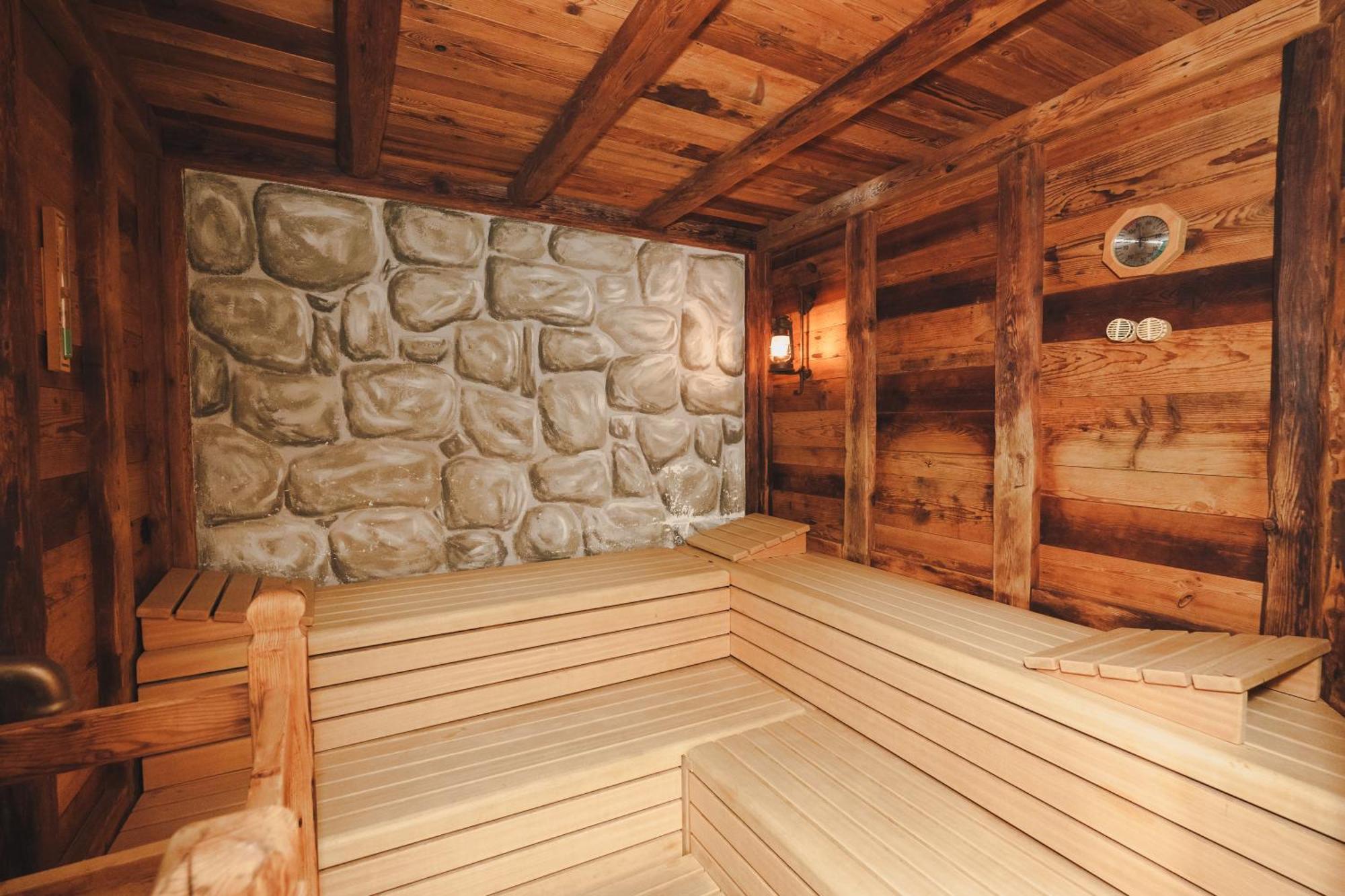 Saldur Small Active Hotel Sluderno Bagian luar foto
